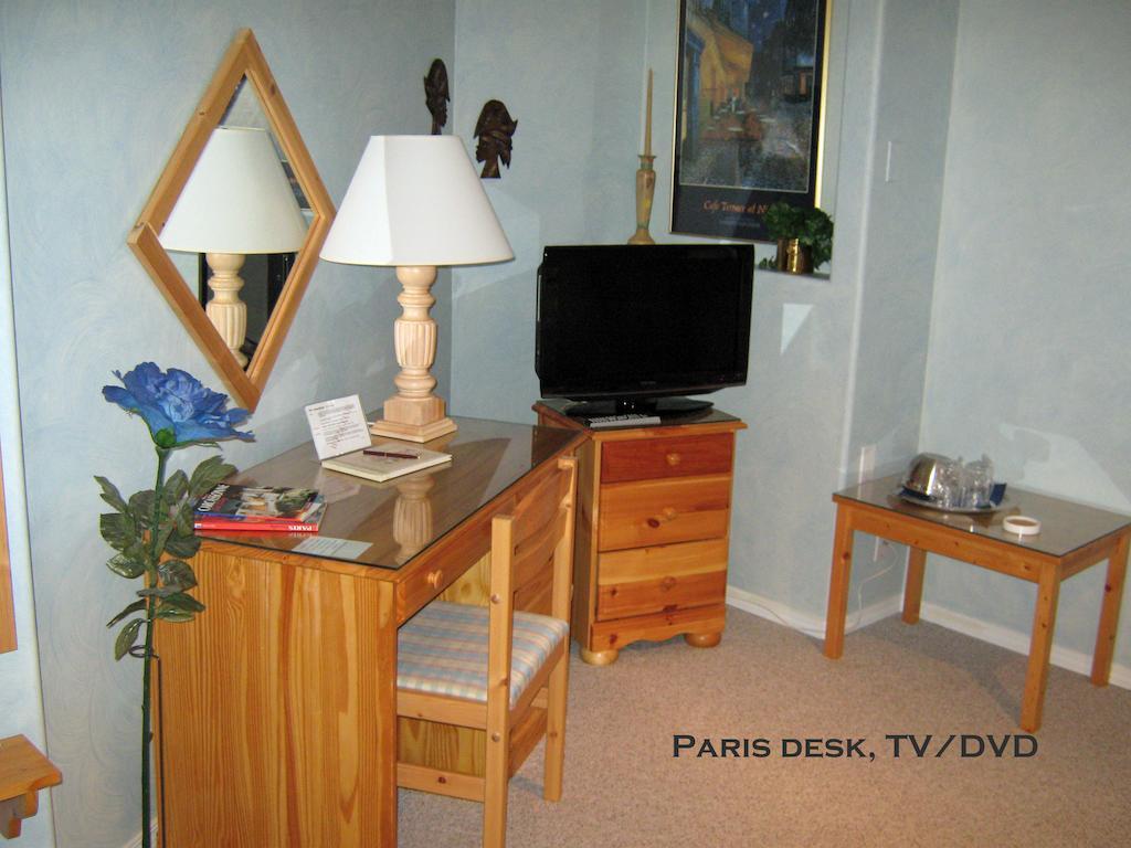 Cedar Heights B&B Cranbrook Room photo