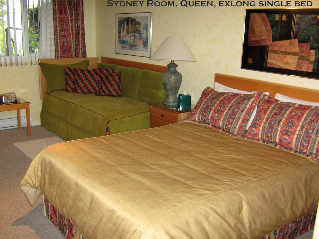 Cedar Heights B&B Cranbrook Room photo